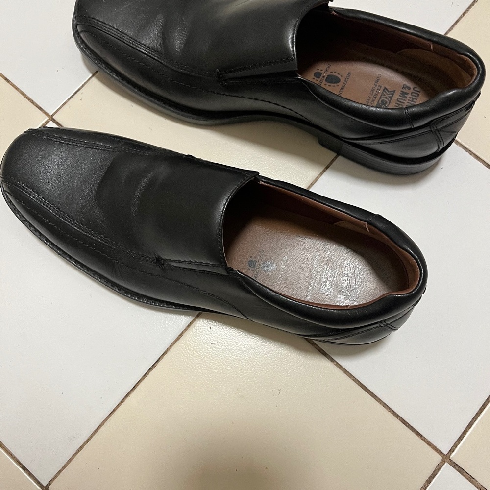 Johnston & Murphy casual dress shoes